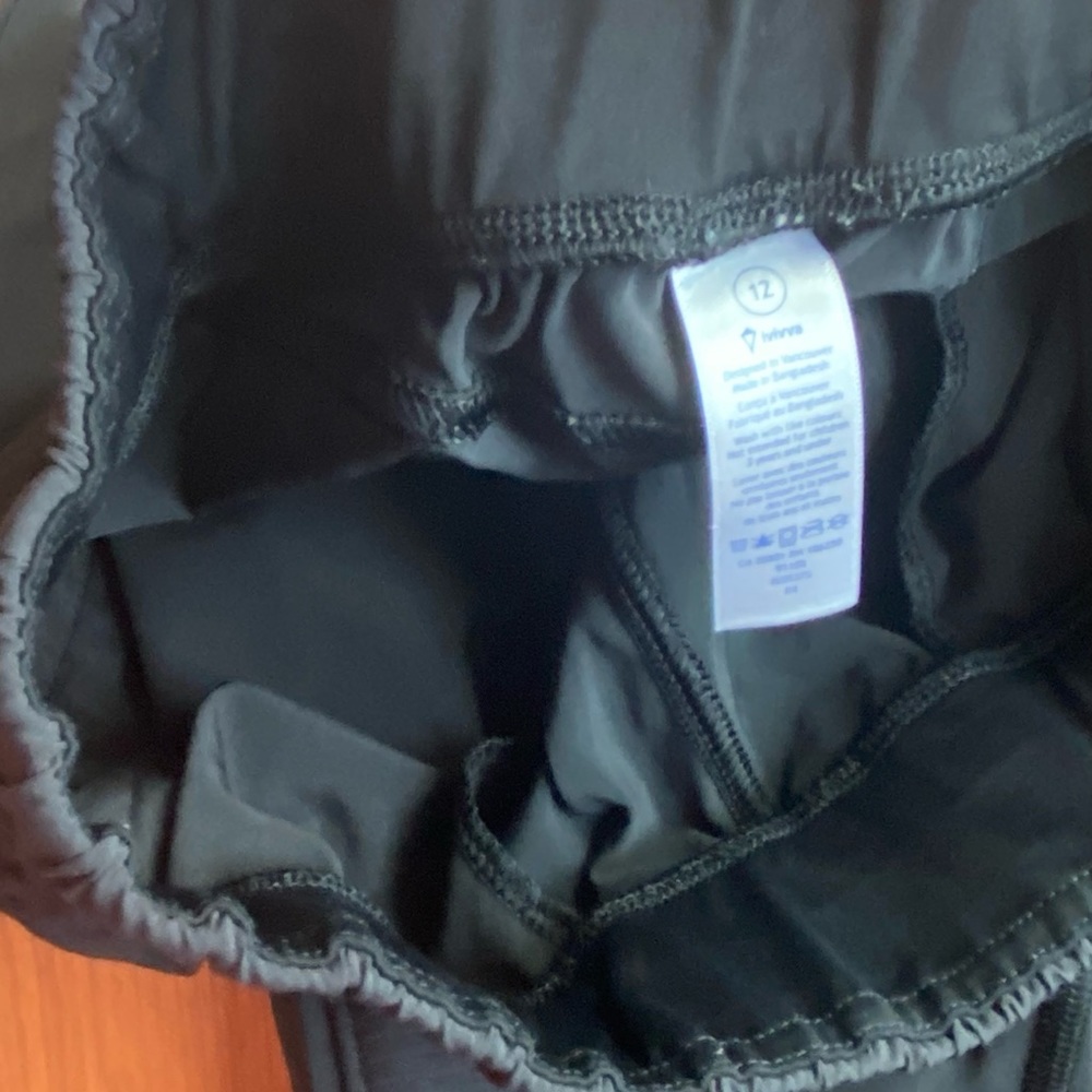 IVIVVA by LULULEMON Your Pursuit Jogger Pants in Black - Picture 8 of 13